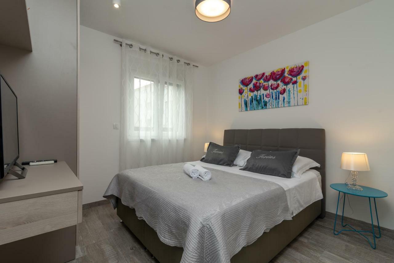 Apartment Ferias Trogir Exterior foto